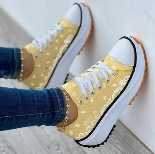 Patterned Canvas Women’s Sneakers – Casual Sport Shoes