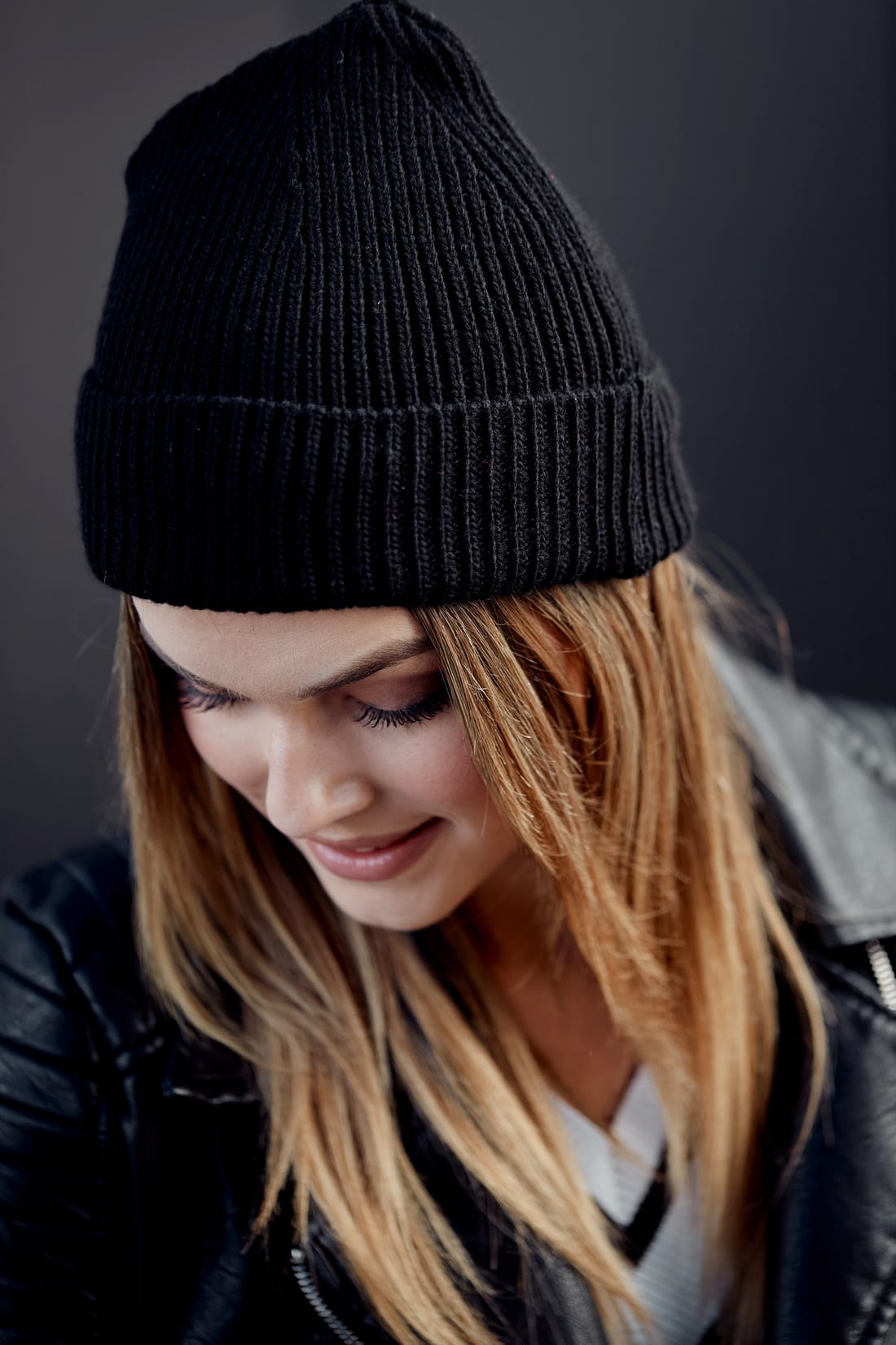 Women's Black Knitted Folded Hat