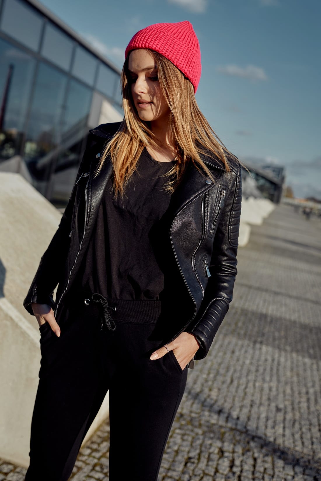 Women's Neon Pink Knitted Cap with Turn-Up